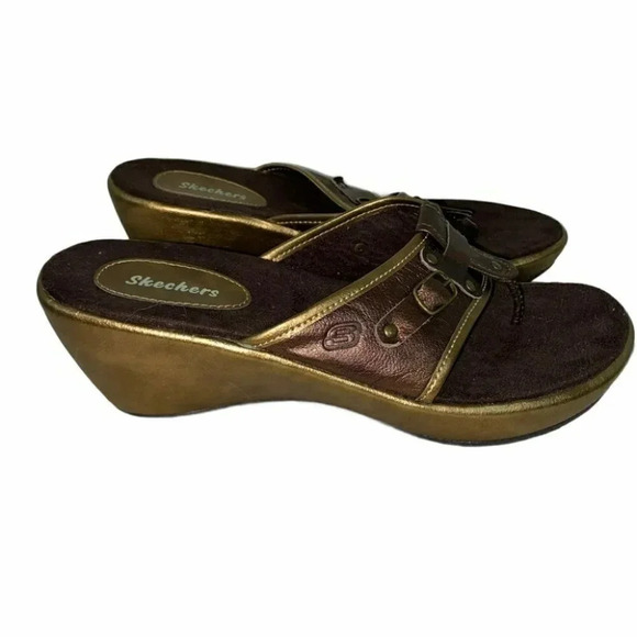 Skechers‎ 9 Brown/copper metallic slip on wedges - Picture 1 of 7